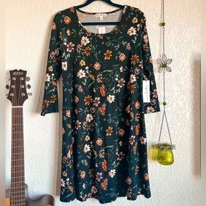 Mine Britton | NWT Relaxed Floral Tee Dress